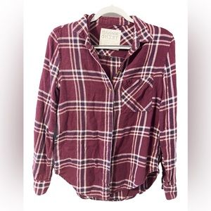 Women’s button flannel, soft but lightweight